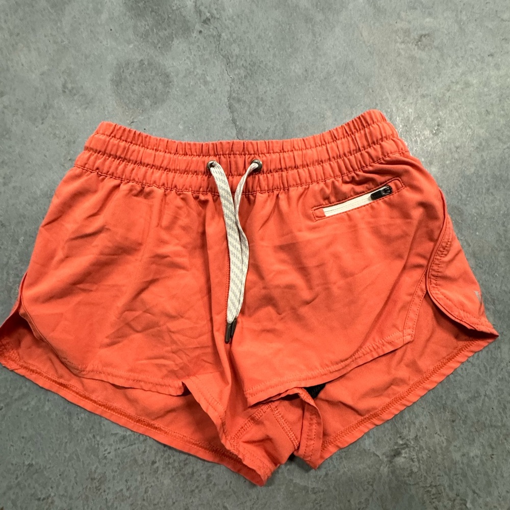 Vuori Women's Coral Shorts